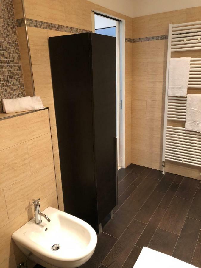Appartamento Alle Porte Riva del Garda Luaran gambar