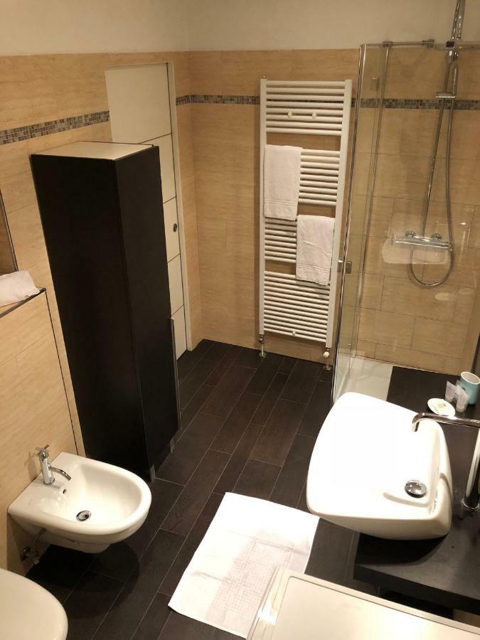 Appartamento Alle Porte Riva del Garda Luaran gambar